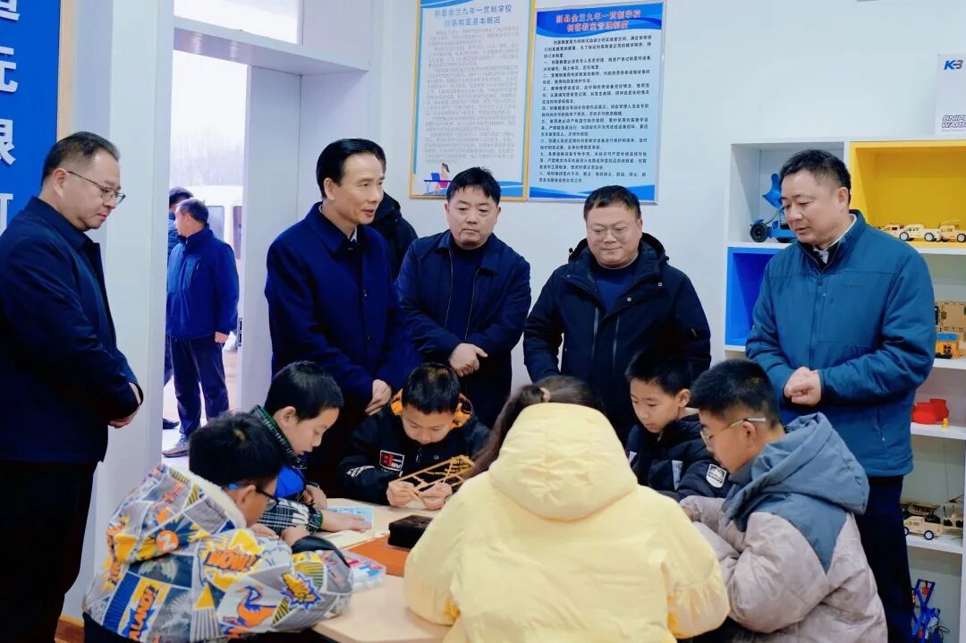 集團(tuán)領(lǐng)導(dǎo)赴新縣開展鄉(xiāng)村振興工作調(diào)研